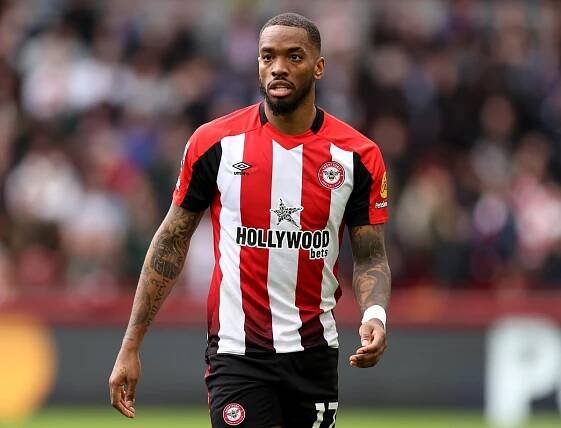 “Finally done” – Striker completes shock £40m move despite links to Tottenham & West Ham