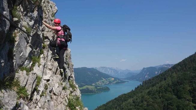 Ferrata Drachenwand v pohoří Salzkammergut-Berge.