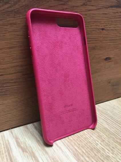 Prodám iPhone 7/8 Plus Leather Case – Berry za 949 CZK - 11/2017 - Apple Bazar