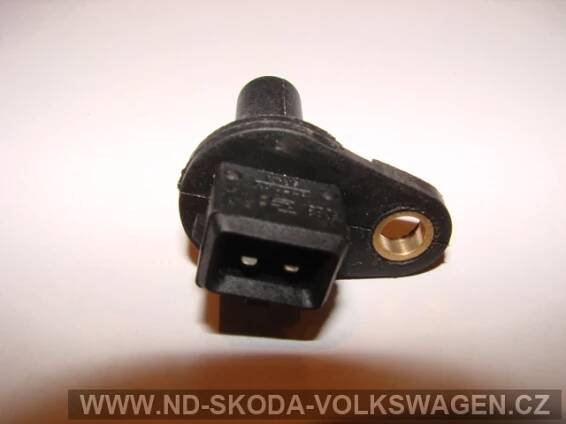 ČIDLO PRO RYCHLOST JÍZDY OCTAVIA 1997   AUTOMAT