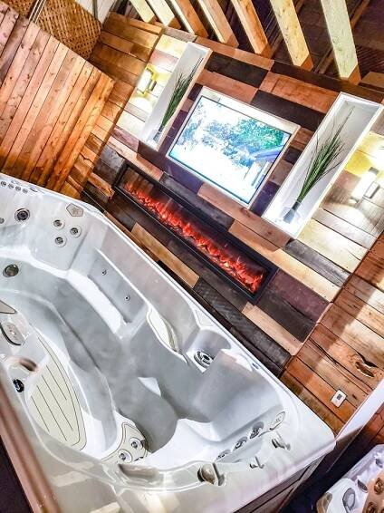 Meadow Group - dystrybutor basenów SPA, z przeciwprądem i jacuzzi