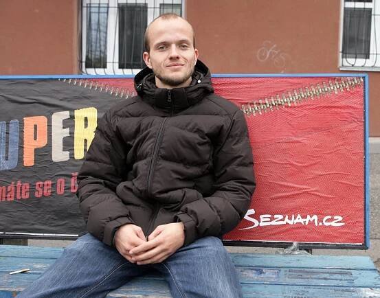 Dycky Čočkin! Zesnulé postavě Mostu! vyrostl u Severky pomníček