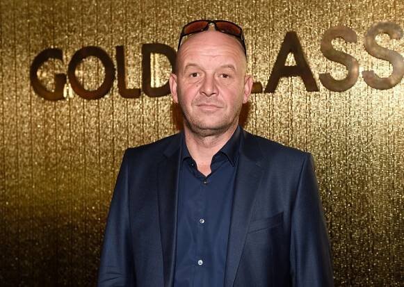 Angažmá je jako koule u nohy, vysvětluje „hospodský Matějka“, proč dal výpověď