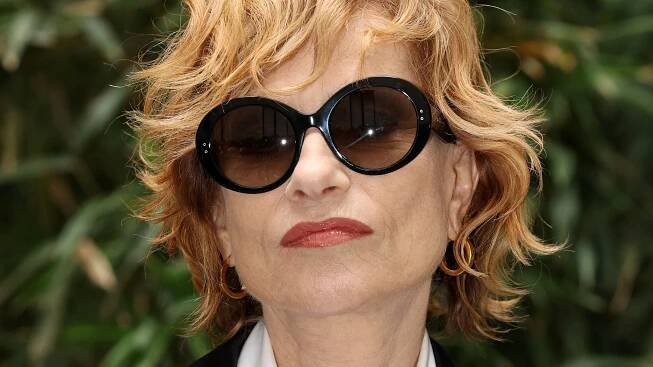 French Icon Isabelle Huppert Debuts a New Shag Haircut in Her Sixties
