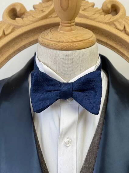Polka dot Blue Bow Tie (5)