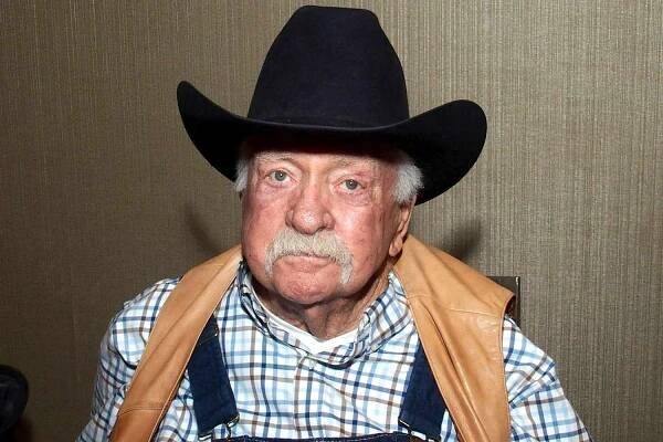Wilford Brimley, Cocoon Star and Face of Quaker Oats Commercials, Dies at 85: 'One of a Kind'