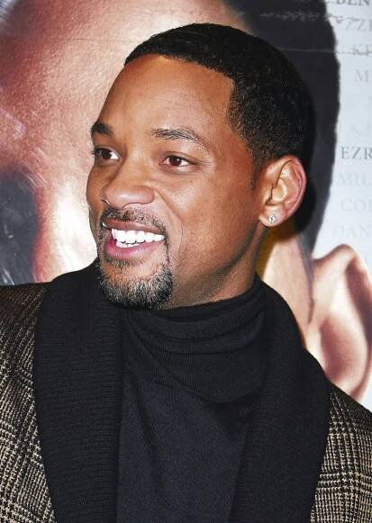 Will Smith se stal obětí žertíku: Nevydržel ruský polibek a praštil baviče