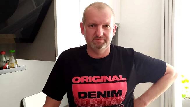 Smutný policista překvapí vzpomínkou na exmanželku. Bude na něj naštvaná?