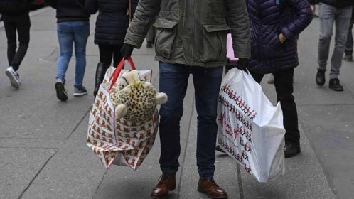 Češi chtějí za Vánoce utratit kolem 13 tisíc, o tisícovku více než loni