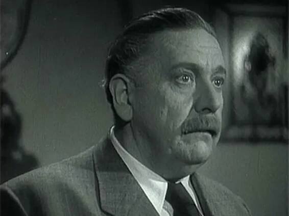Theodor Pištěk byl slavný herec a měl i slavného syna, Theodora mladšího, který se stal kostýmním výtvarníkem a za Formanův film Valmont získala Oscara ve své umělecké kategorii.