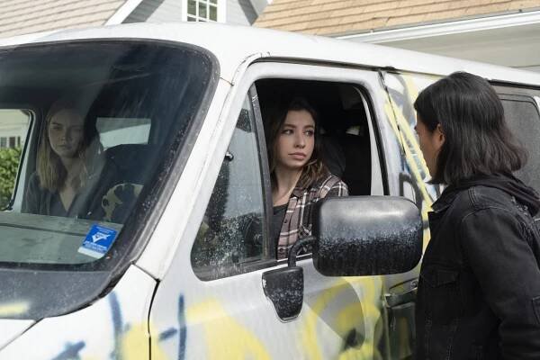 Lehké jako pírko - ...Guilty as Sin - Z filmu - Liana Liberato, Katelyn Nacon