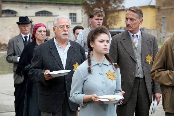 Terezín: Láska za zdí - Z filmu - Roberto Nobile, Cesare Bocci
