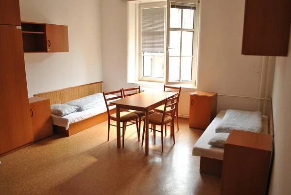 Dizzy Daisy Hostel Praha Pokoj fotografie