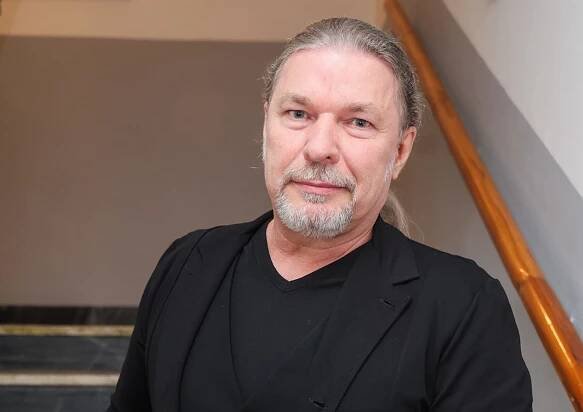 Zpěvák Petr Kolář u sebe objevil vzácnou alergii. Od té doby si dává velký pozor
