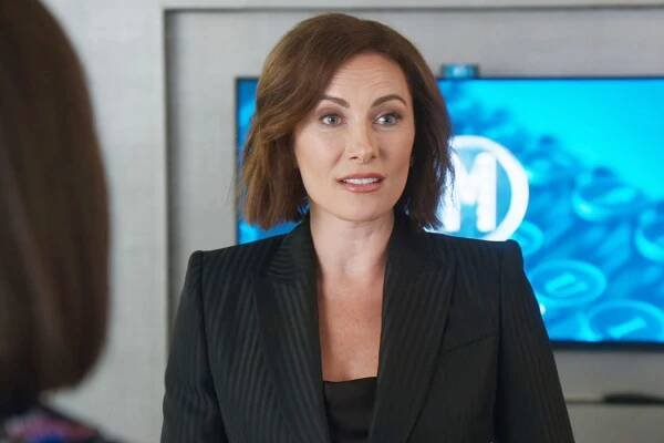 Younger - Laura Benanti