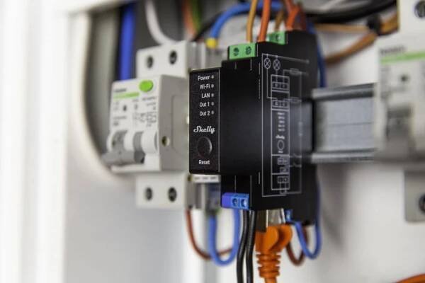 Modul Shelly Pro 2PM, spínací modul 2x 16A na DIN lištu, měření spotřeby, WiFi