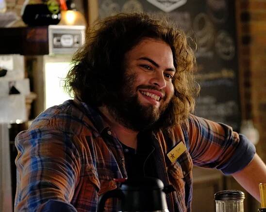 Kevin (Probably) Saves the World - Pilot - Z filmu - Dustin Ybarra