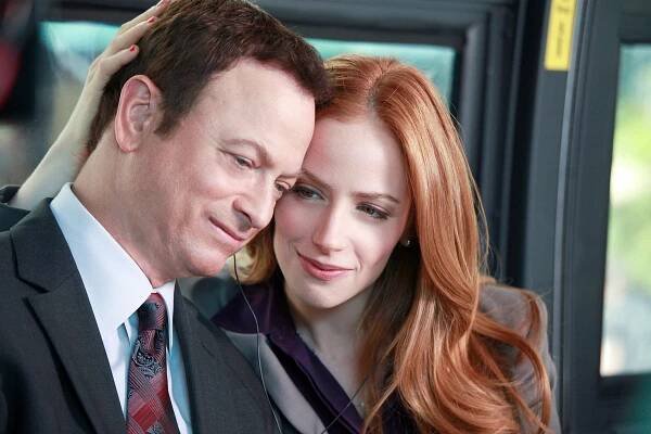 Kriminálka New York - Indelible - Z filmu - Gary Sinise, Jaime Ray Newman