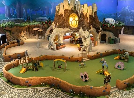 Do Prahy vrátila se včelka Mája a s ní největší krytý zábavní park Česka!