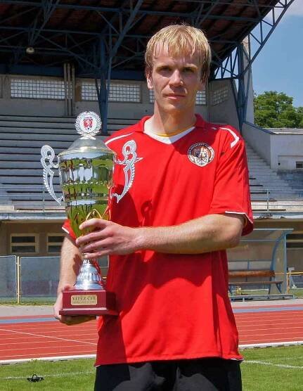 Sezonu snů zakončili fotbalisté MFK Chrudim stylově. Vyhráli nad třetími Kunicemi hladce o tři góly a po zápase se mohli radovat s pohárem pro nejlepší tým České fotbalové ligy ročníku 2011/12.