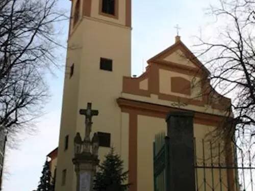 Kostel sv. Jakuba v Moravské Nové Vsi – Kudy z nudy 