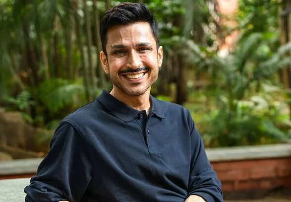 'Gram Chikitsalay' Trailer: Amol Parashar and Vinay Pathak starrer 'Gram Chikitsalay' Official Trailer