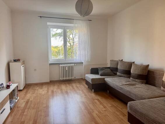 PRODEJ BYTU 2+1/54m²- PARDUBICE, DUKLA – Privátní Makléřka – Štěpánka Mimrová
