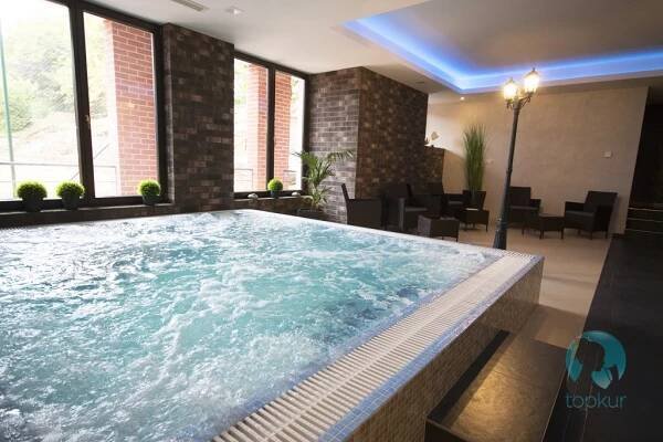 Mariánské Lázně - Queens Hotel & Wellness