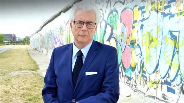 Ken Follett