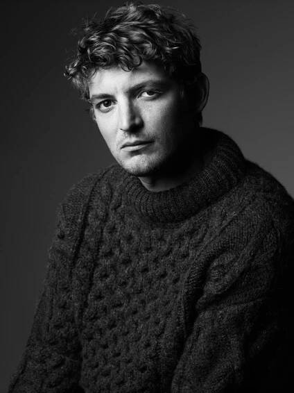 NIELS SCHNEIDER-Celebrity-3