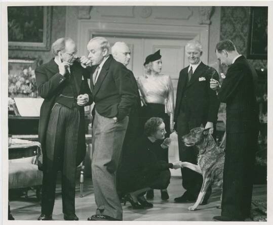 Ivar Kåge, Anders Henrikson, Karin Ekelund, Ziri-Gun Eriksson, Håkan Westergren - Zločin - Z filmu