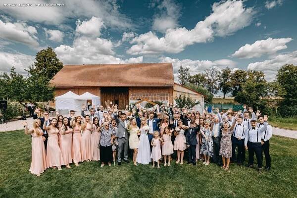 Svatba Aneta + Adam | Stodola Na Mlejně - blog - Honza Ježdík | Photography