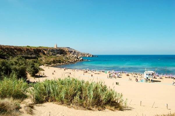 Léto 2025 ve Španělsku: Přehled nových vyhlášek a pokut pro turisty