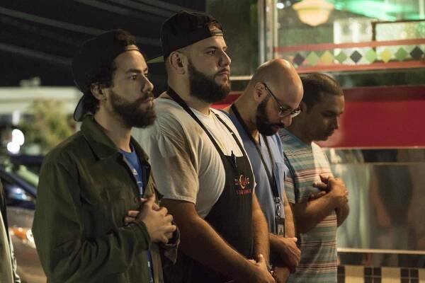 Ramy - Do The Ramadan (S01E05) (2019) | Galerie - Z epizody | ČSFD.cz