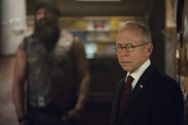 Exprezident Graves - Nothing Can Come of Nothing - Z filmu - Bob Balaban