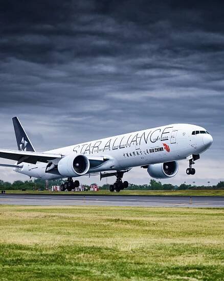 Airport Movements — Aviation Photography By Vincenzo Pace