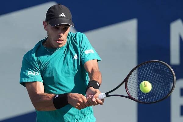 Francisco Cerundolo is 15-16 against top-10 opponents in his career.