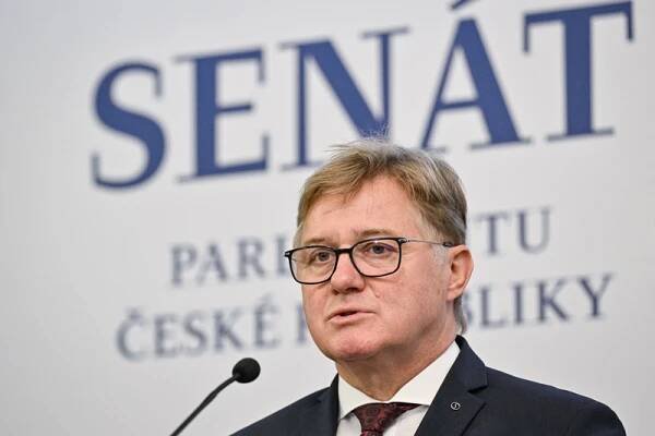 Ilustrační foto - Briefing senátorského klubu hnutí STAN, 9. října 2024, Senát, Praha. Předseda klubu Jan Sobotka. 