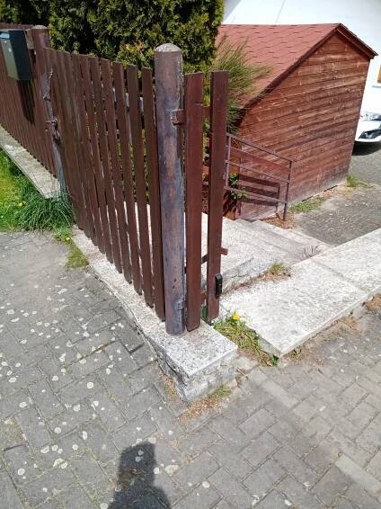 Poptávám: rekonstrukci vjezdové brány | ePoptávka.cz