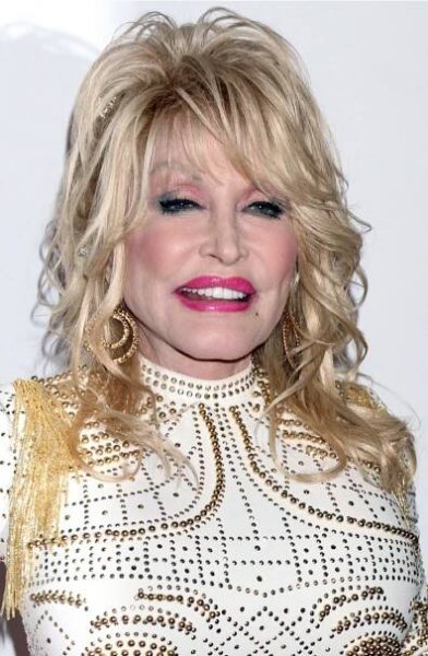 Dolly Parton's Iconic Mullet 'Do
