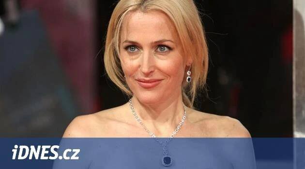 Hledám toho pravého, nesmí být ženatý a zajíc, říká Gillian Andersonová - iDNES.cz