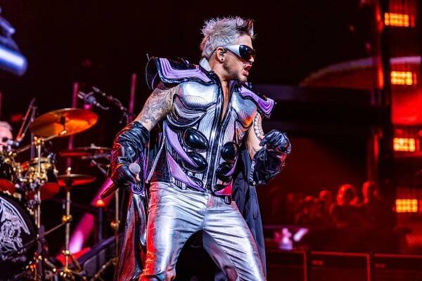 Queen + Adam Lambert: A Rhapsody in Chicago