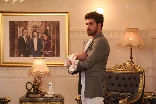 Üç Kız Kardeş - Episode 2 - Z filmu - Berker Güven