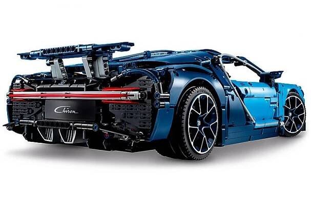 Lego 42083 Technic Bugatti Chiron | Eshop Dzunglehracek - stavebnice Lego nejen pro sběratele.