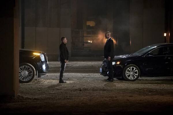 Arrow - Doživotí - Z filmu - Kirk Acevedo, Paul Blackthorne