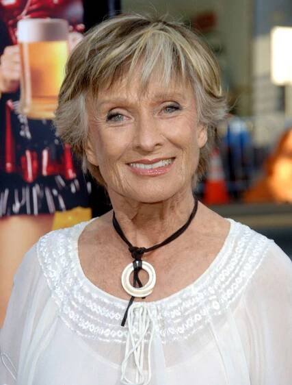 Cloris Leachman Died of a Stroke and COVID Was a Contributing Condition: Medical Examiner