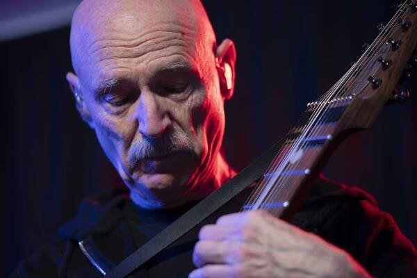 Tony Levin