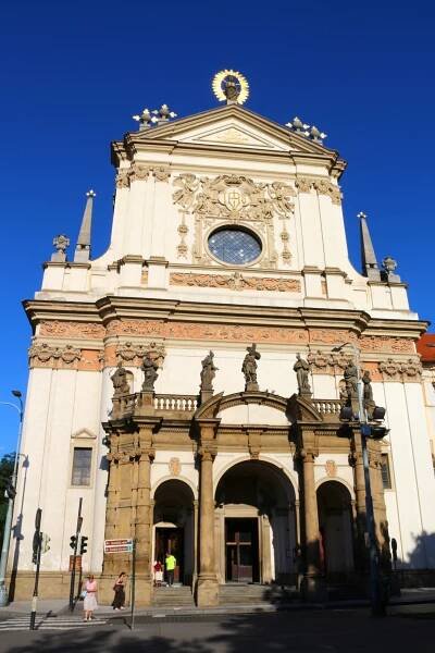 Soubor:Praha kostel sv. Ignáce 2.jpg