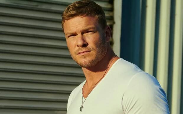 Titans Star Alan Ritchson on Moving From American Idol to Superhero, Including His Role in Reacher