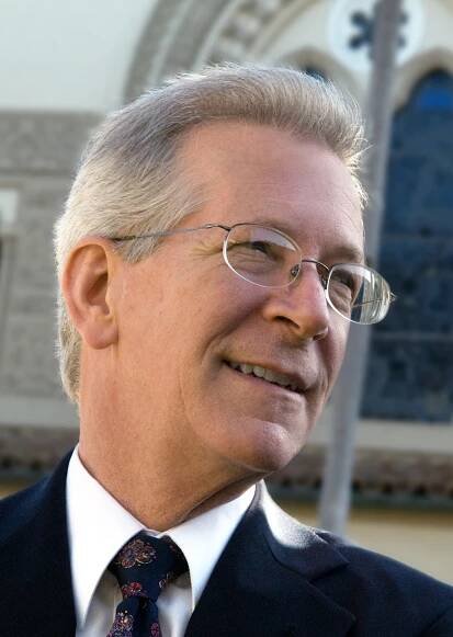 Mark F. Fischer 2009 (John C. Lewis photo, 2010a)